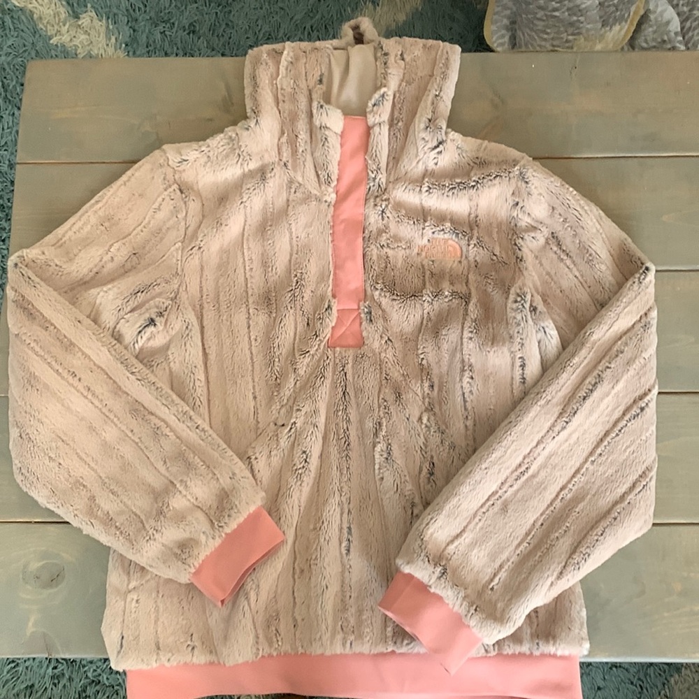 Northface Popover